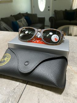 Rayban Polarized Wayfarer Sunglasses