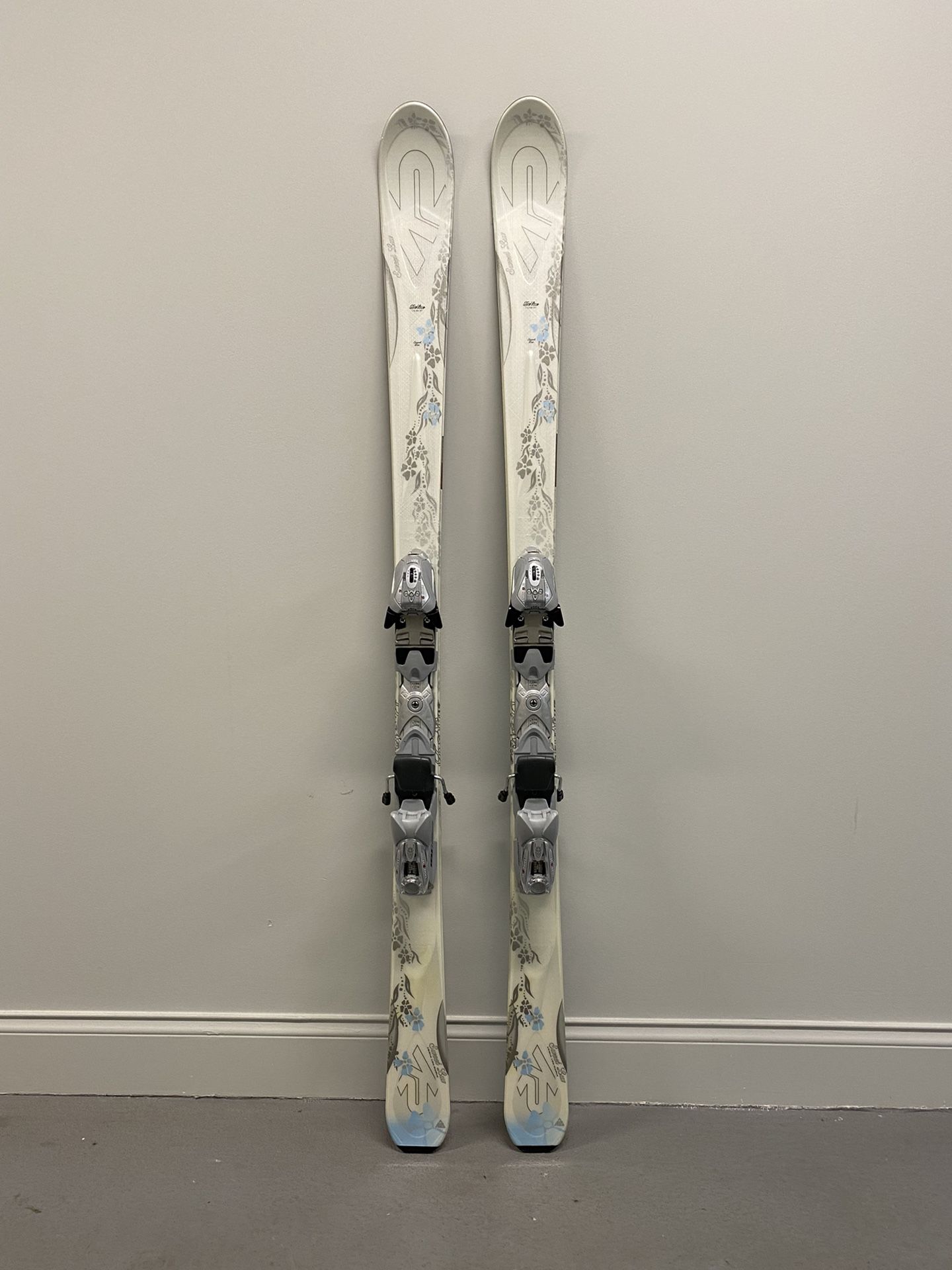 SOLD!!!!! K2 T-Nine Sweet Luv 153 Skis with Marker MOD 9.0 Biotech Bindings with K2 Bag (Good condition) T:Nine