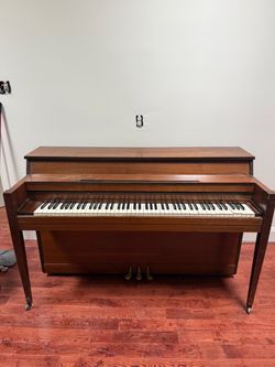Upright Console Piano Walnut Wood