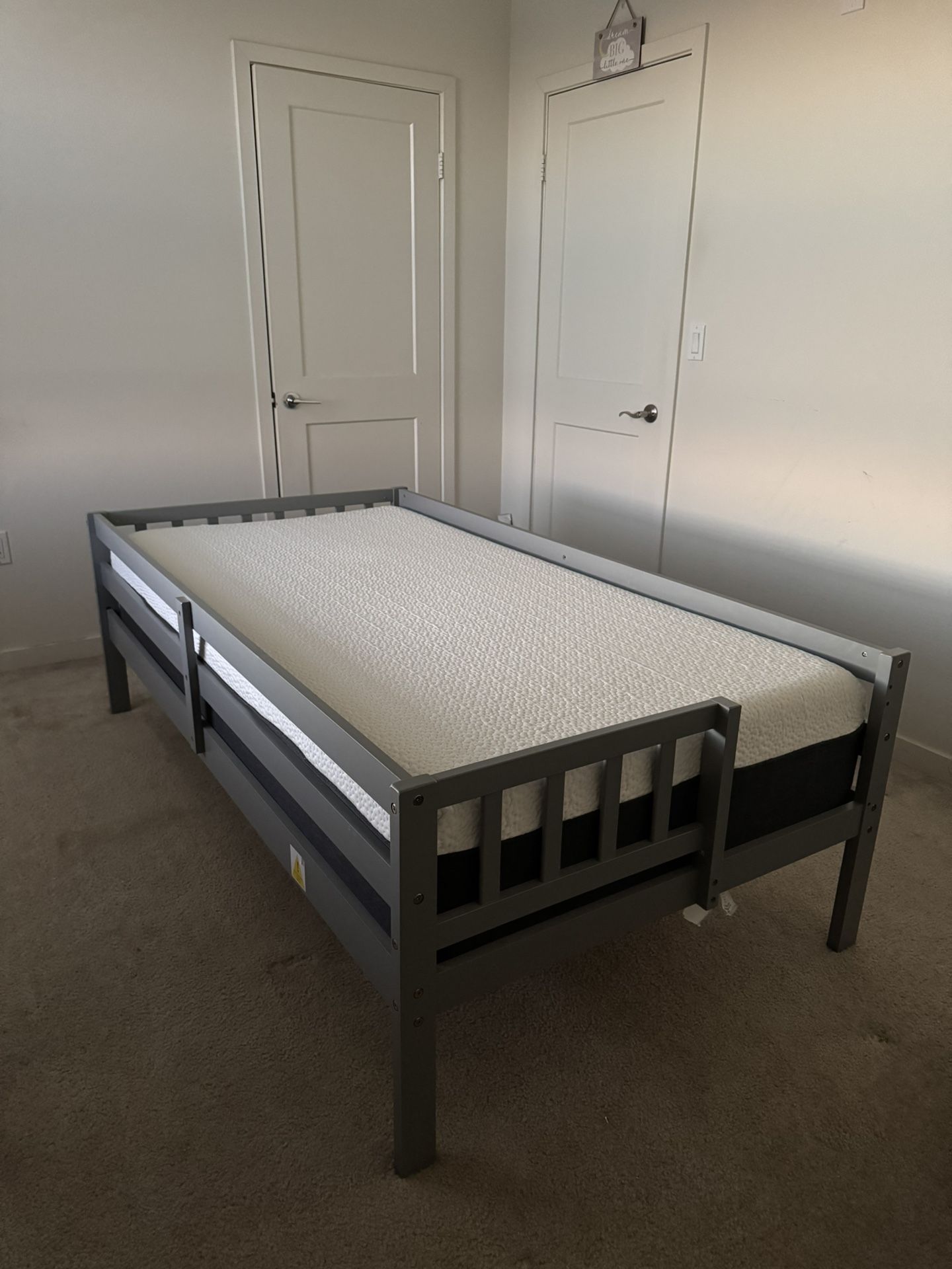 Bed Frame w/Mattress