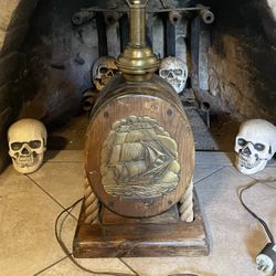 USS CONSTITUTION BLOCK & TACKLE NAUTICAL TABLE LAMP