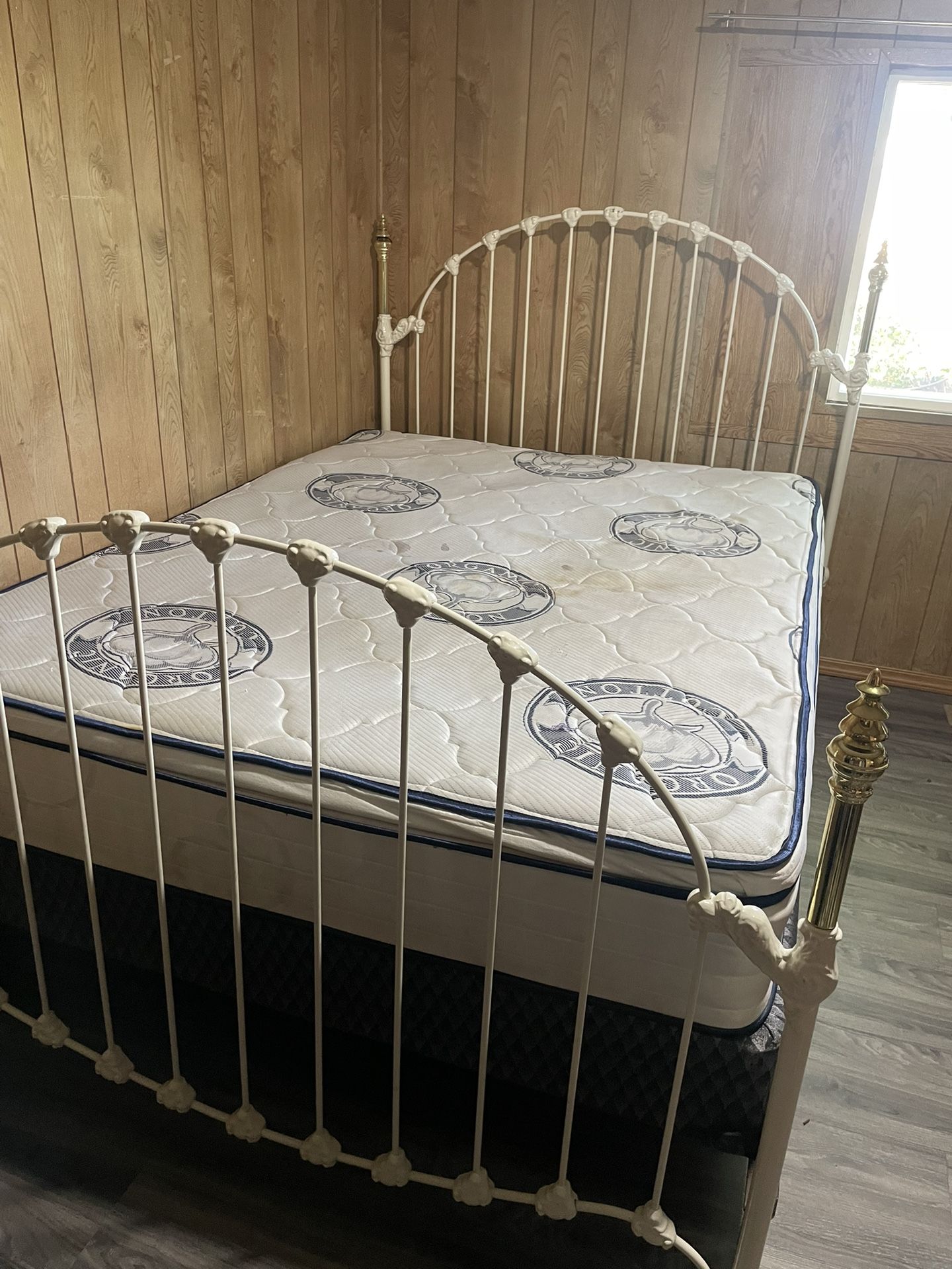 Bed Frame 