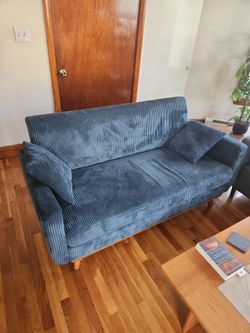 Couch/loveseat