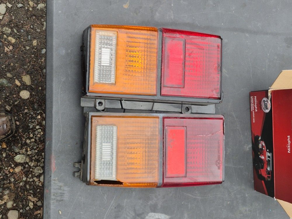 1996 Jeep Cherokee Xj Rear Lights