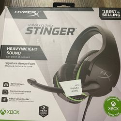 HyperX CloudX, Official Xbox Licensed Gaming Headset, Compatible with Xbox  One and Series X|S, Memory Foam Ear Cushions, Detachable Noise-Cancelling M  for Sale in Dayton, OH - OfferUp