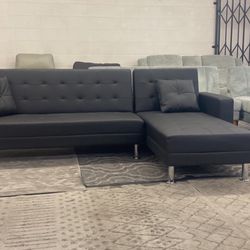 New 99x62 Sleeper Sectional Couch / Free Delivery 