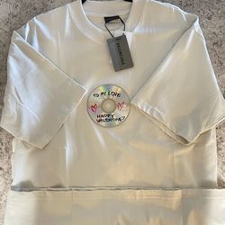 Balenciaga Tshirt Size Large