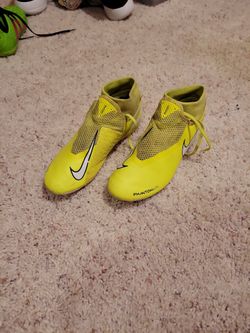 Nike Phantom Vision, Size 7.5 Soccer Shoes 