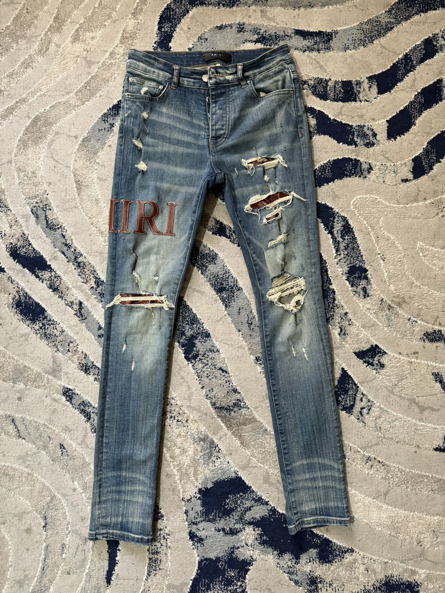 AMIRI JEANS