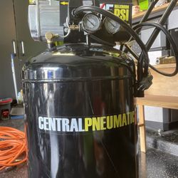 21 Gallon Air Compressor 