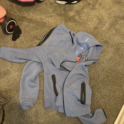 Nike Tech 