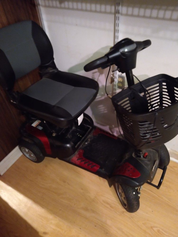 Phoenix HD 4 Mobility Scooter Want Gone Read The Ad