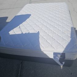 Full Mattress And Box Spring 