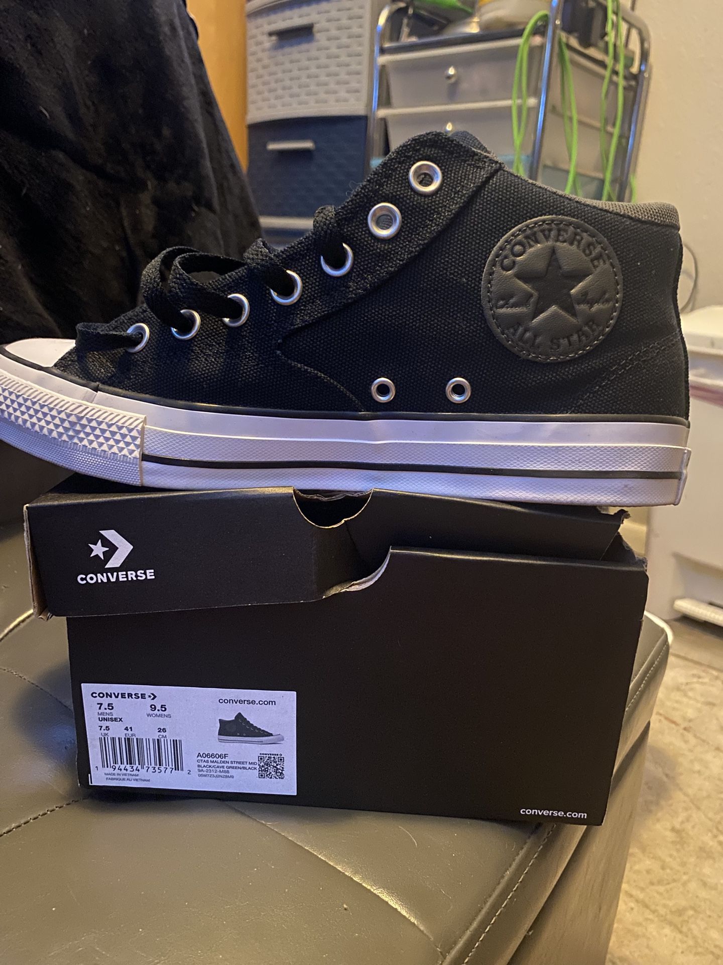 Converse Black/black Mid Sneaks