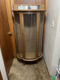 Curio Cabinet With 3 Shelves