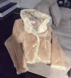 Size Medium coat (xhilaration). Has hood.