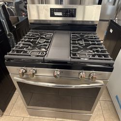 Frigidaire Gallery Gas Range 