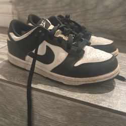 Kids 2Y Nike pandas
