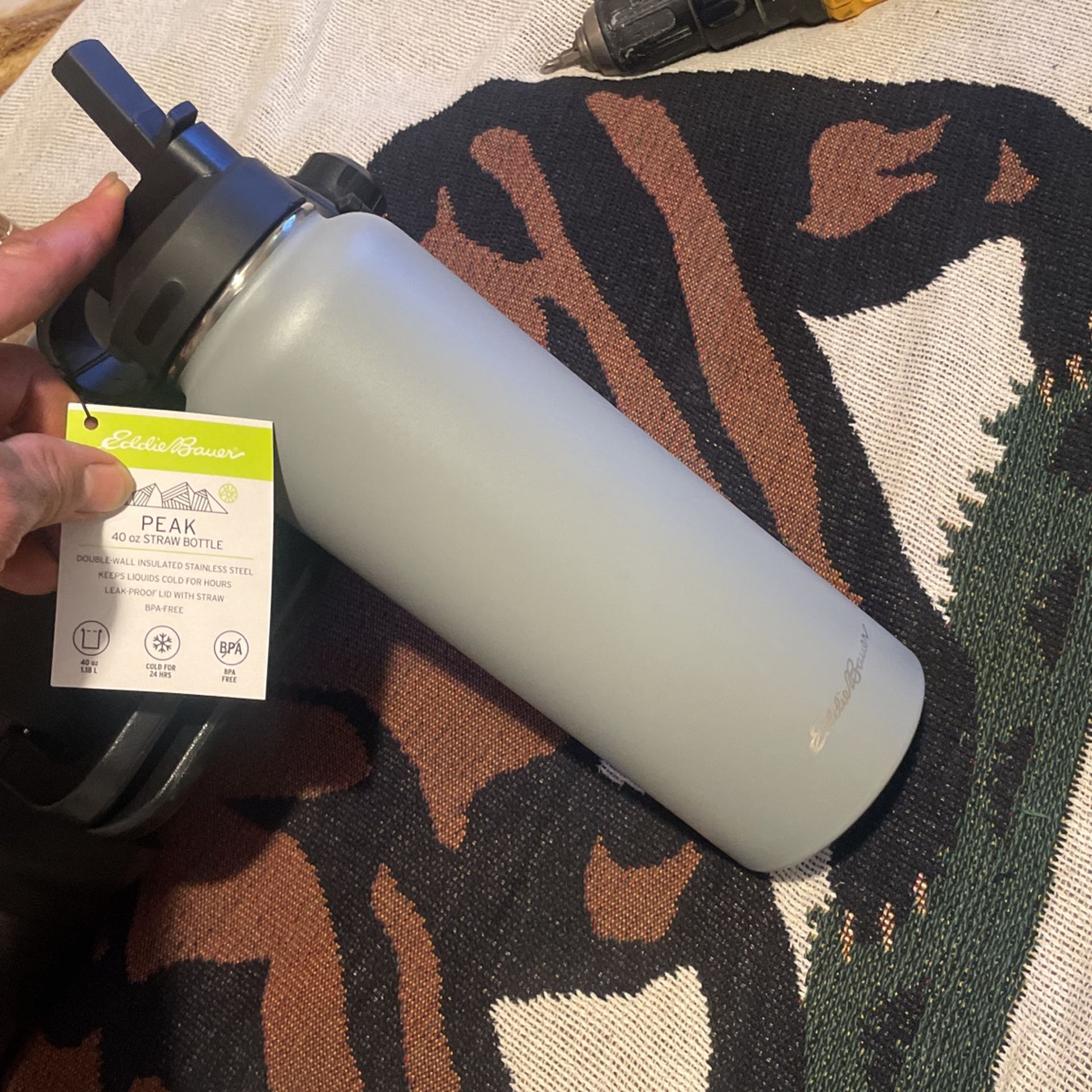 Eddie Bauer Hot Or Cold fist