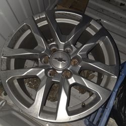 Chevy Silverado Rim