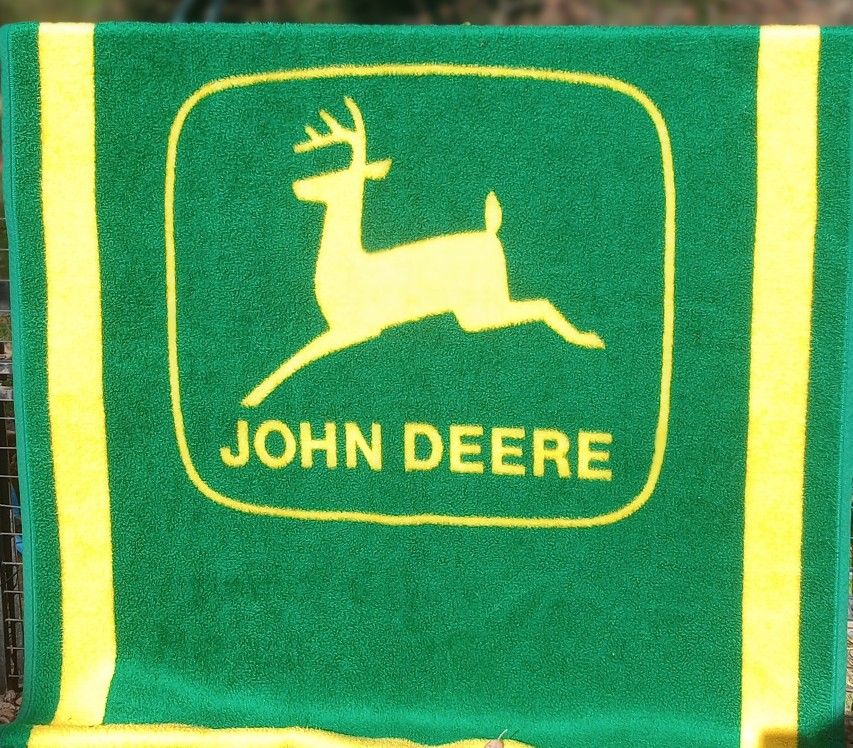 RARE LICENCED 80"X56" JOHN DEERE Blanket