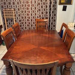 Dining Room Table 