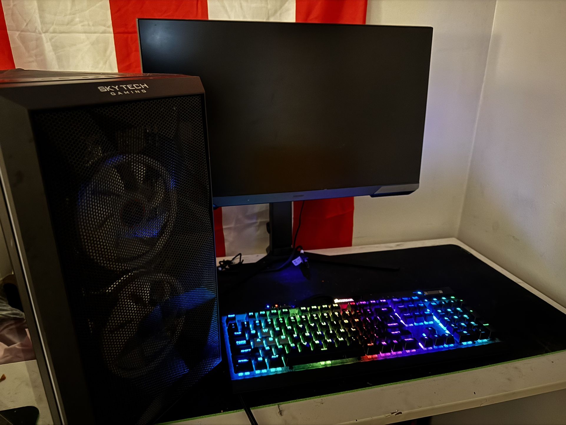 PC Desktop Skytech Gaming Computer: