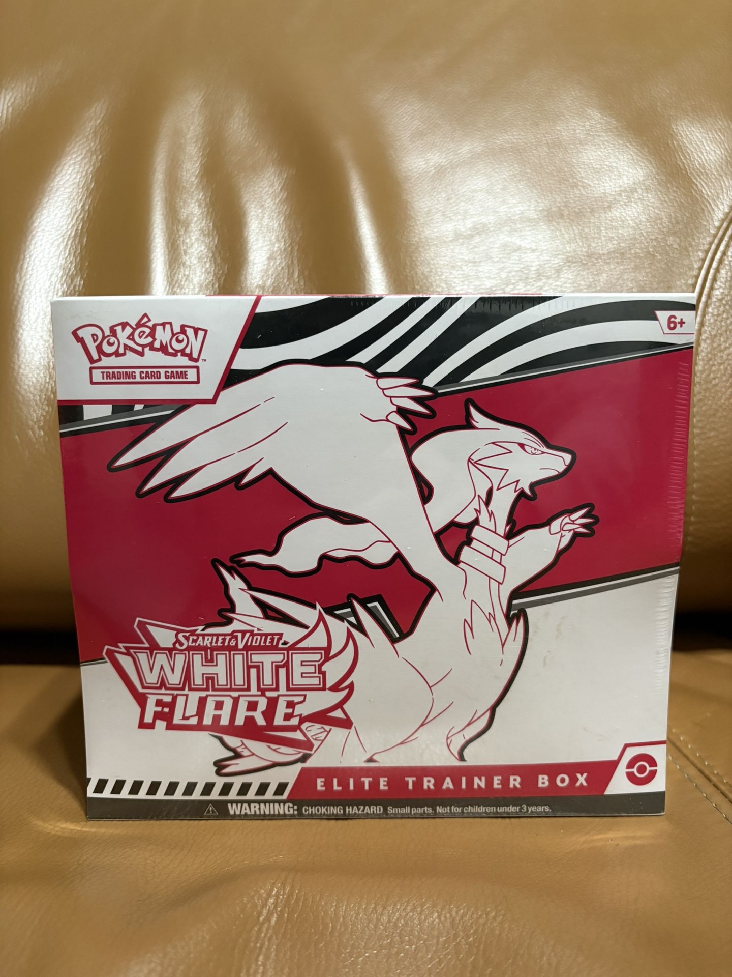 Pokémon TCG: Scarlet & Violet— White Flare Elite Trainer Box - SV: White Flare (WHT) ETB
