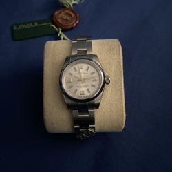 ROLEX OYSTER PERPETUAL 176200 26MM SILVER DIAL WITH STAINLESS STEEL OYSTER BRACELET