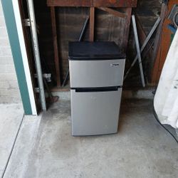 Mini Fridge Freezer