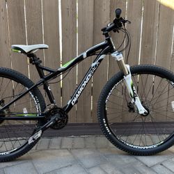 Diamondback Mountain Bike - Barely Used