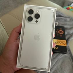 Apple   IPhone   15.  Pro Max 256GB  
