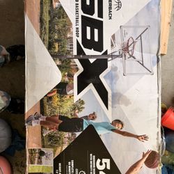 SILVERBACK BASKETBALL GOAL