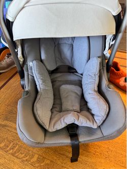 Free nuna pipa with car base (expires 6/7/26)