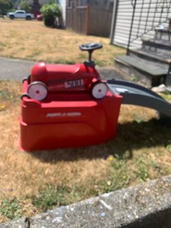 Radio Flyer Car ride ramp tricycle bike