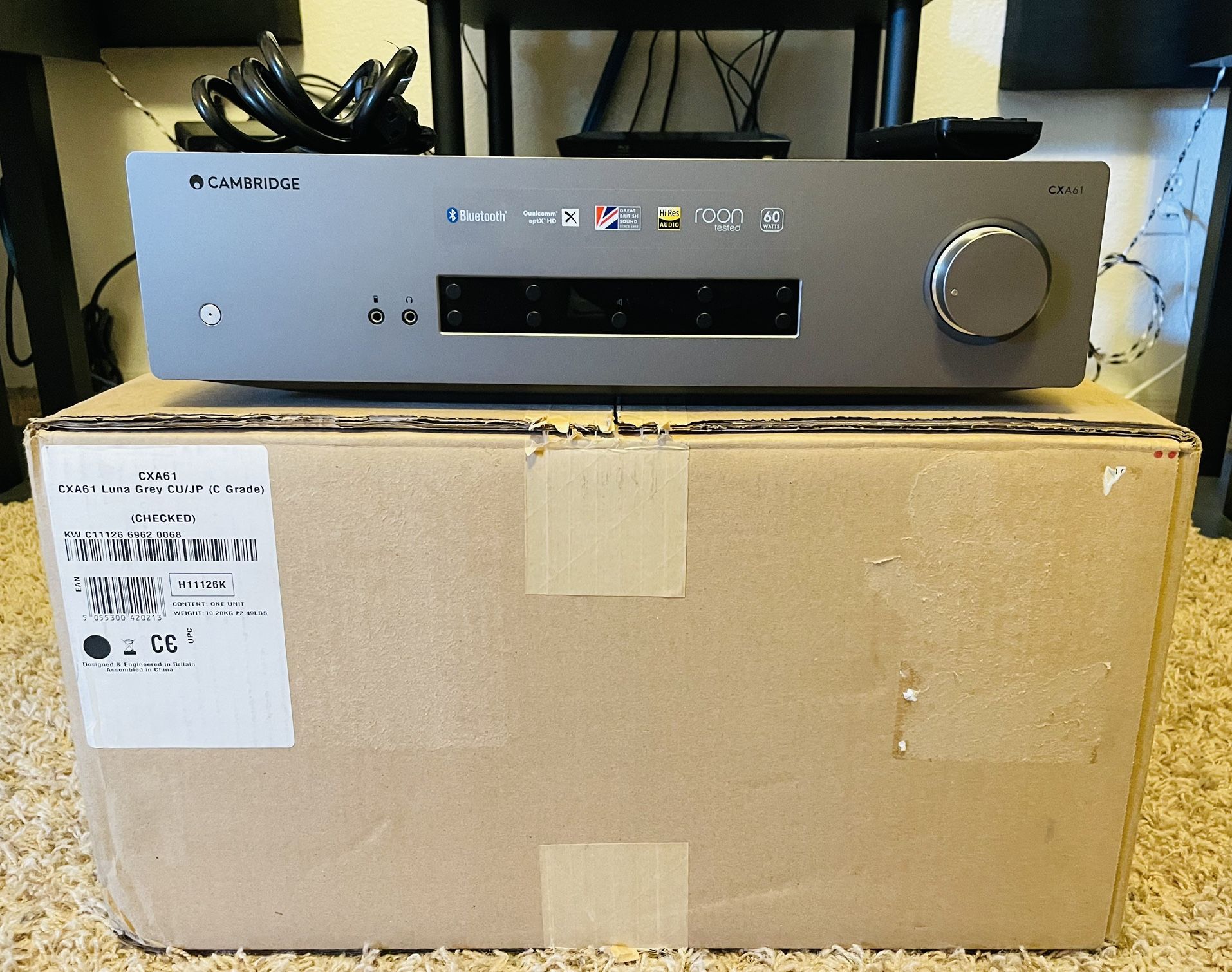 Cambridge Audio CXA61, Integrated Amplifier, Lunar Grey Used - Great condition!
