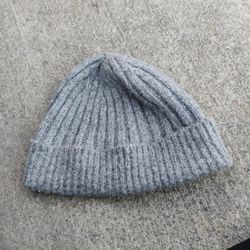 Uniqlo Beanie Grey Knit 