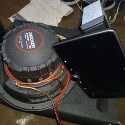 Boss Stereo And Kicker Comp vr 10 Speaker