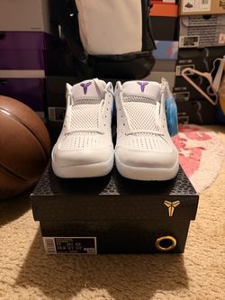 Nike Kobe IV Proto Draft Day Pack Charlotte Hornets