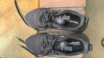 Adidas tenis shoes