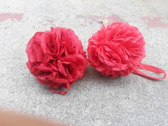 28 Red Rose Balls