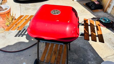 Grill & utensils