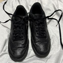 Nike Men’s shoes Size 8 Black