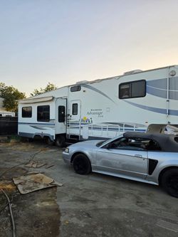 36 foot wilderness Advantage 4 slide outs