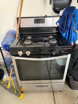 Whirlpool Gas Range Stove with Oven