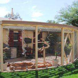 Custom Cages , Aviary , Catio , Kennels 