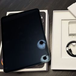 iPad Pro 11” M4 (256GB) Like New + Box & Accessories