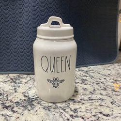 New never used Rae Dunn "Queen Bee" Canister. No chips or cracks been stored must pick up