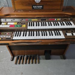 Imperial ELKA 302 organ