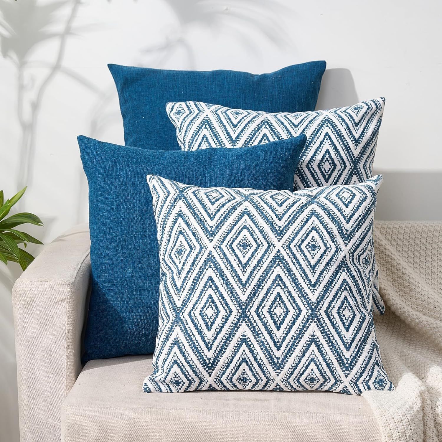 HPUK (4) Farmhouse Textured linen pillow covers 18āX18ā. Inserts Not Included. Color: Blue/white. 4 Pack.